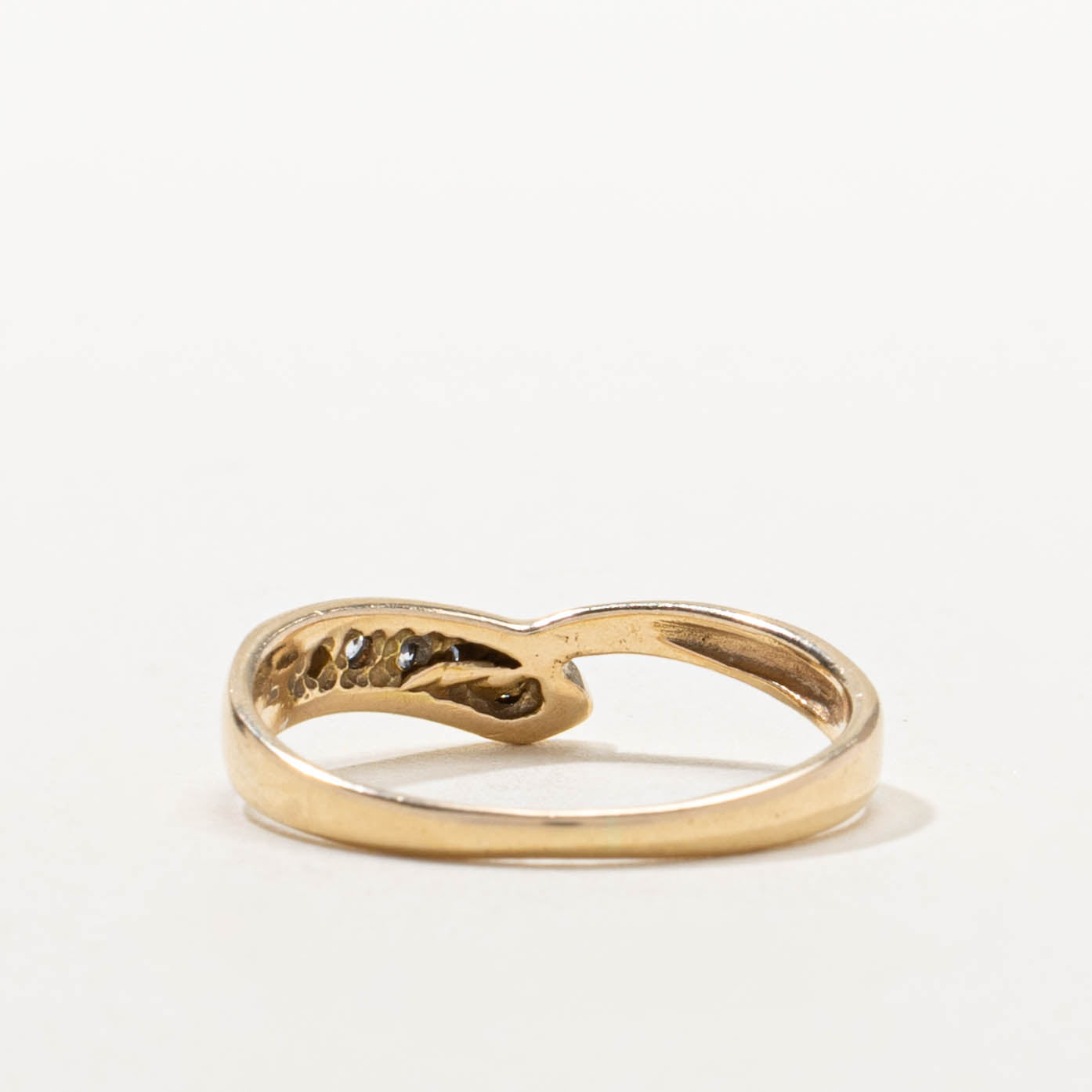 14k Diamond Accented Crossover Ring | SZ 7