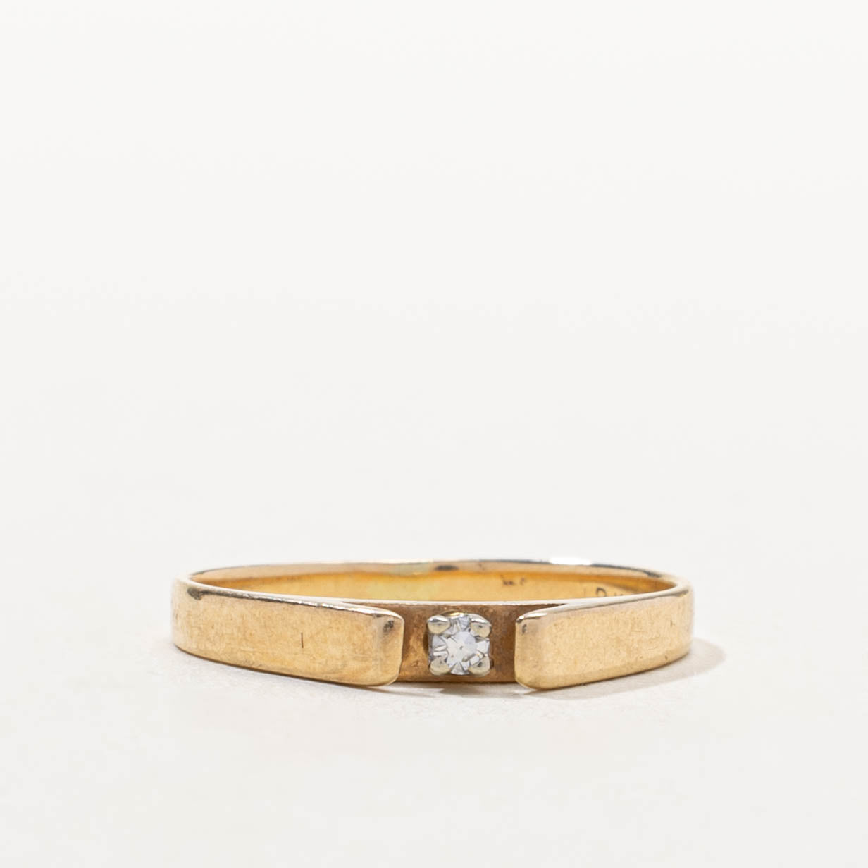 14k Diamond Petite Ring | SZ 3.75