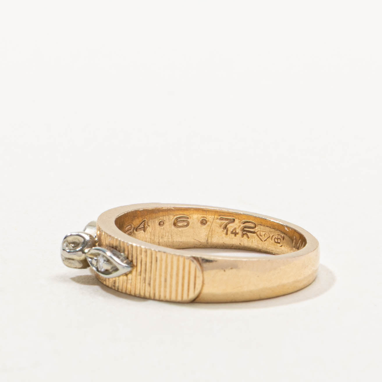 Vintage Canadian Diamond Accented Fluted Band | SZ 4.25