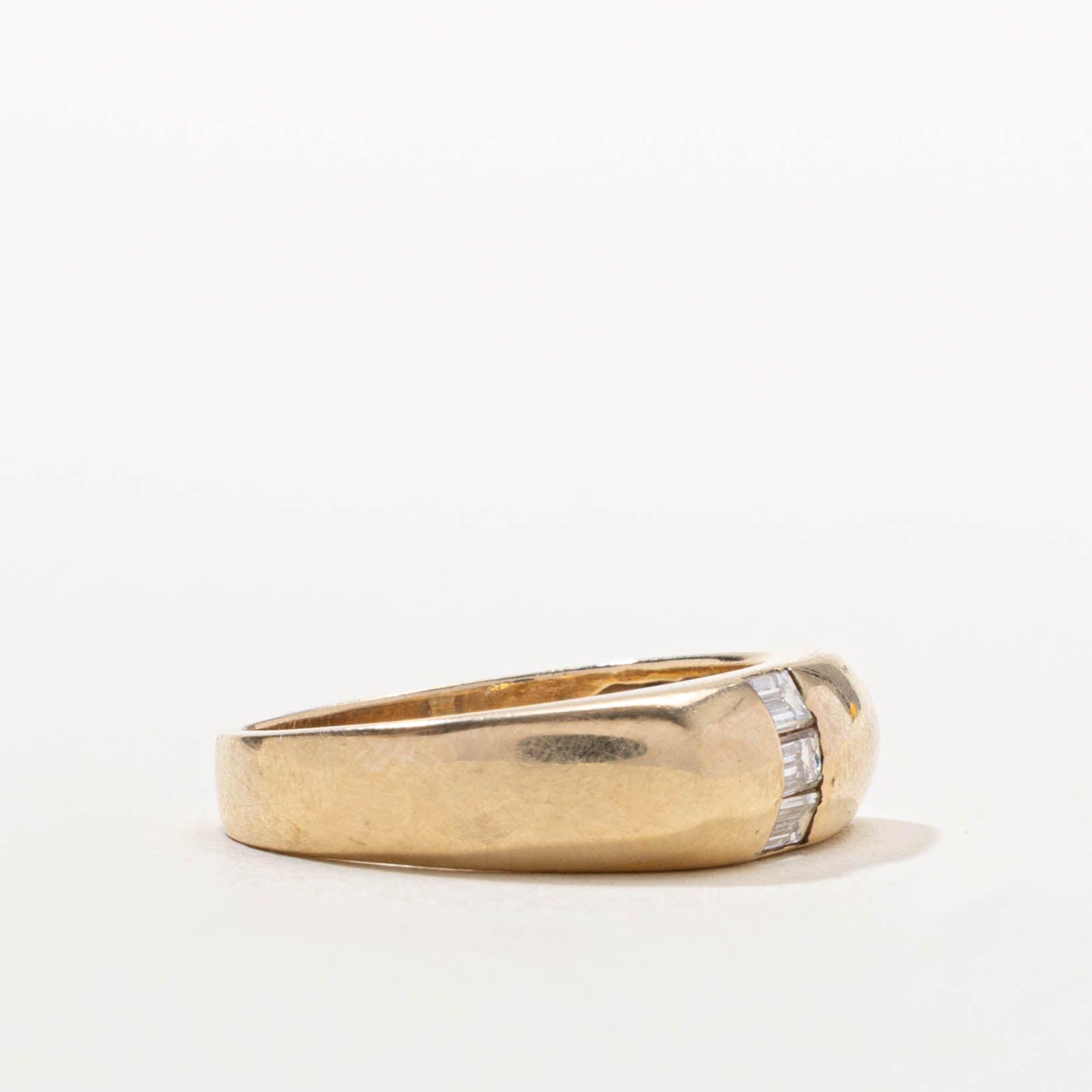 14k Baguette Cut Diamond Accented Soft Square Band | SZ 7.25