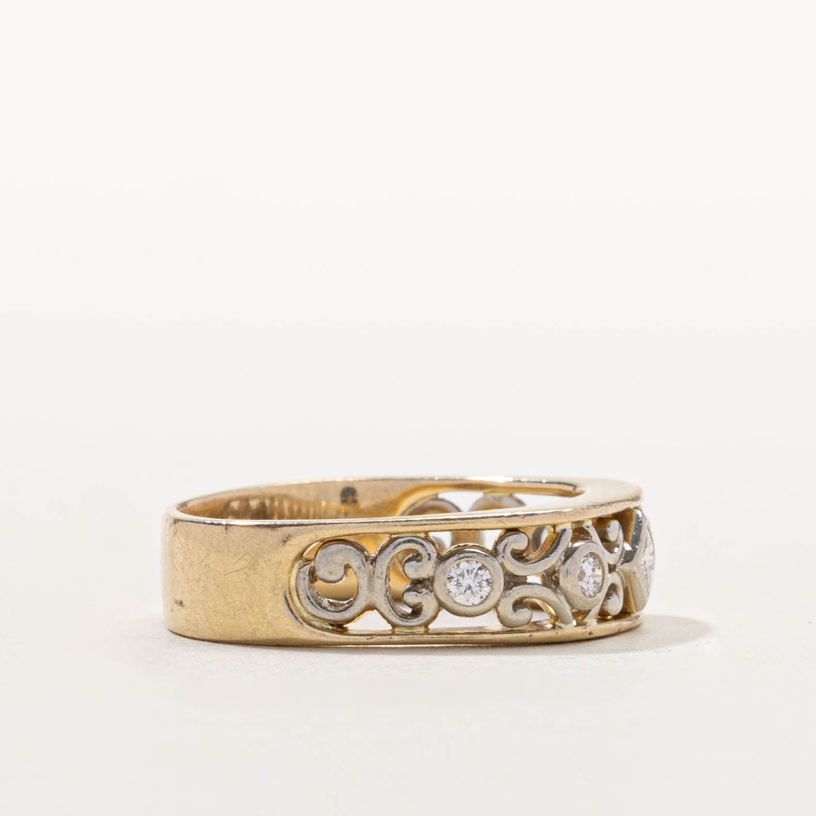 14k Bezel Set Multi Cut Diamond Scrollwork Band | SZ 6.75
