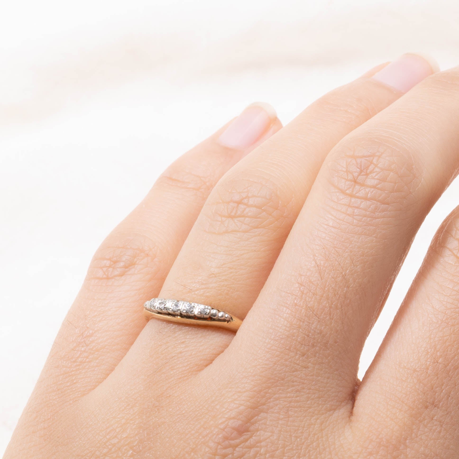 14k Semi Eternity Diamond Graduating Contour Band | SZ 6