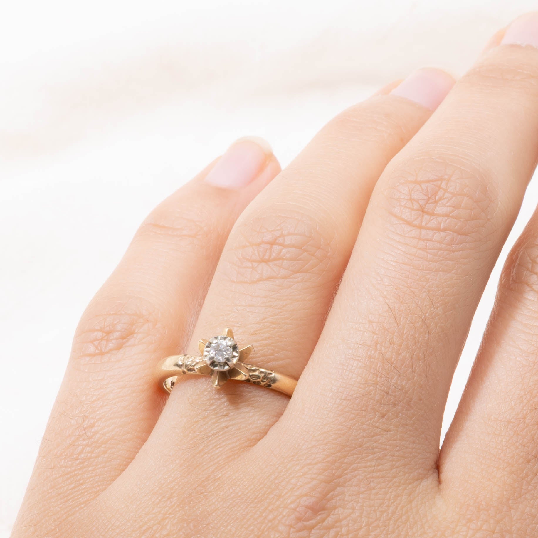 14k Illusion Set Diamond Star Ring | SZ 8