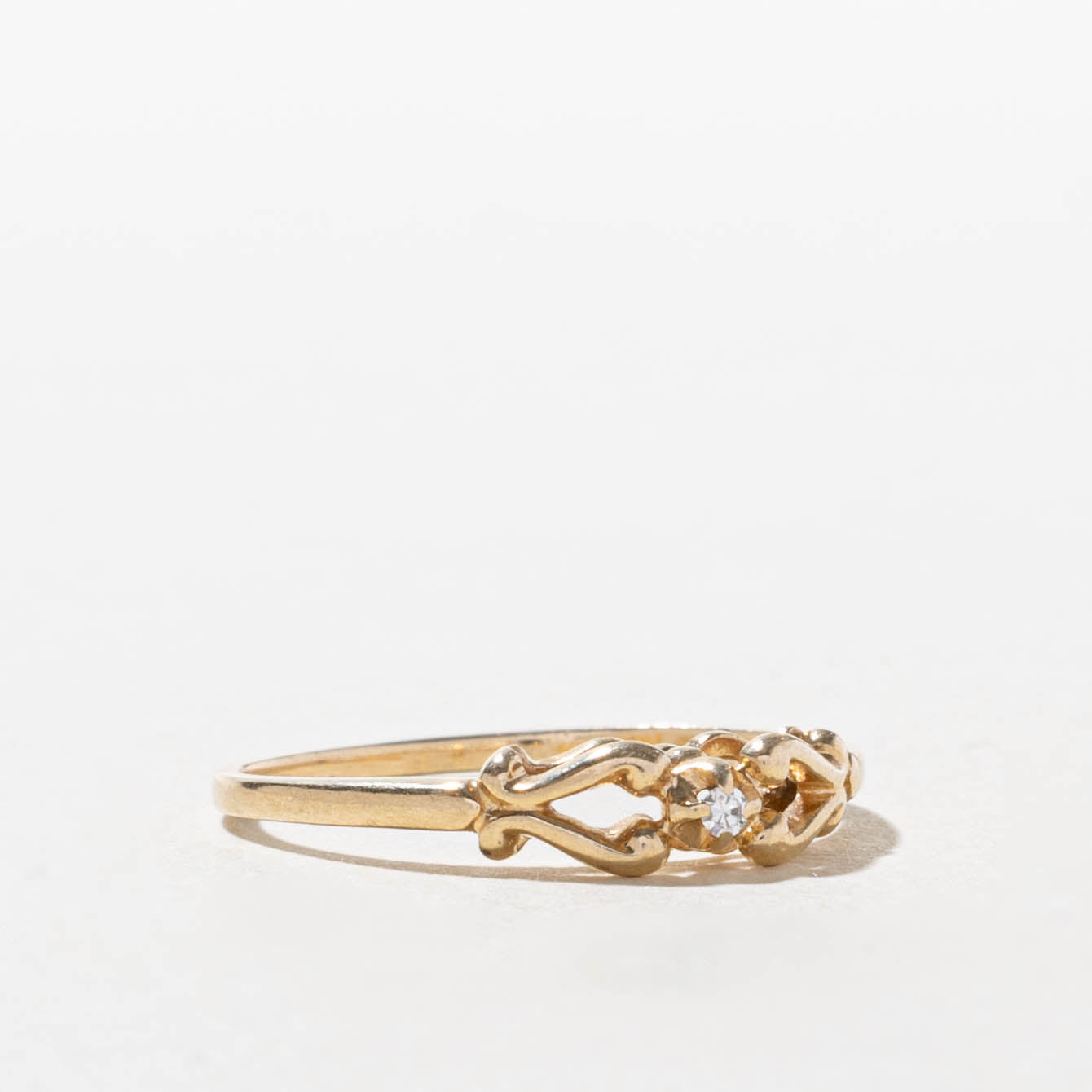 10k Diamond Ornate Petite Ring | SZ 6