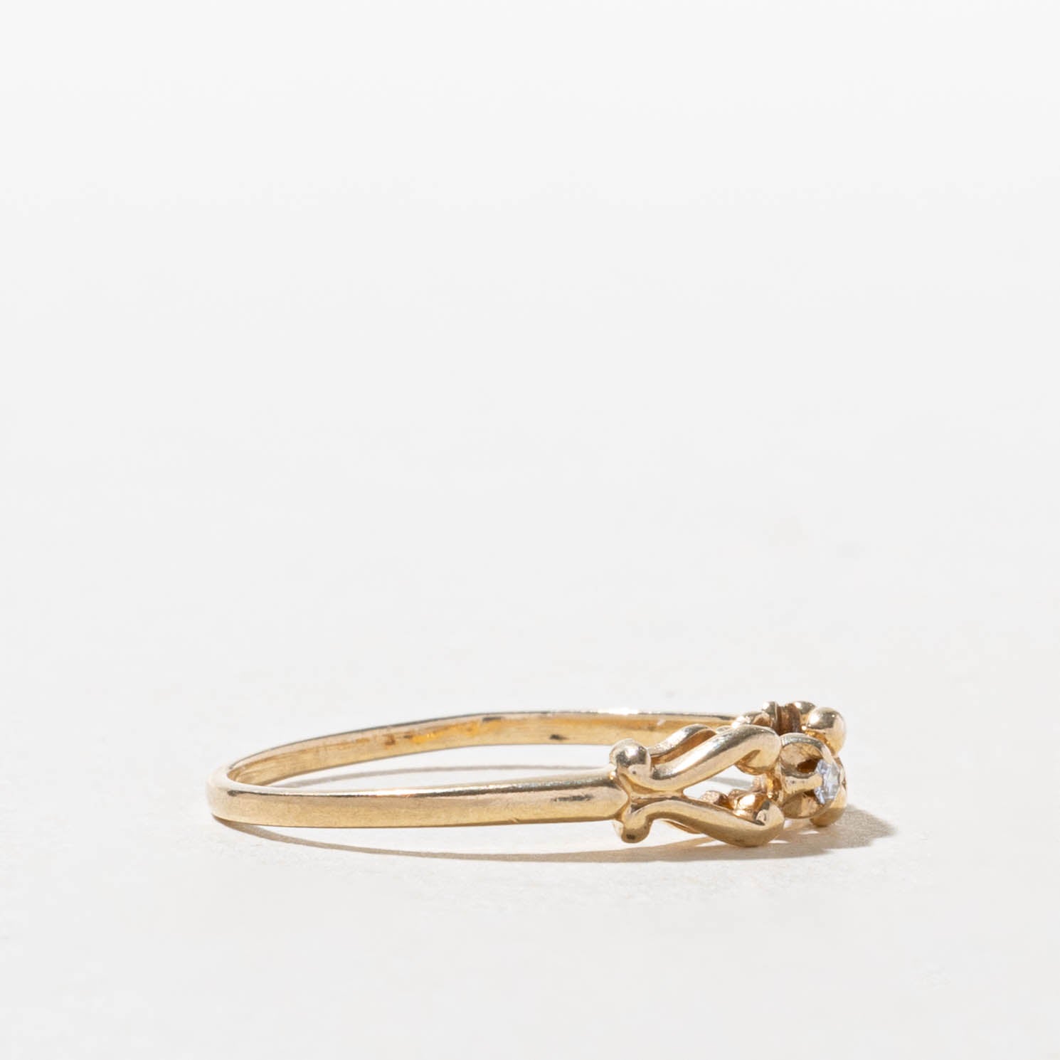 10k Diamond Ornate Petite Ring | SZ 6