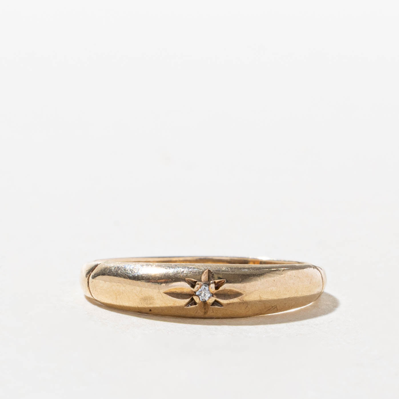 10k Star Set Diamond Petite Dome Ring | SZ 6