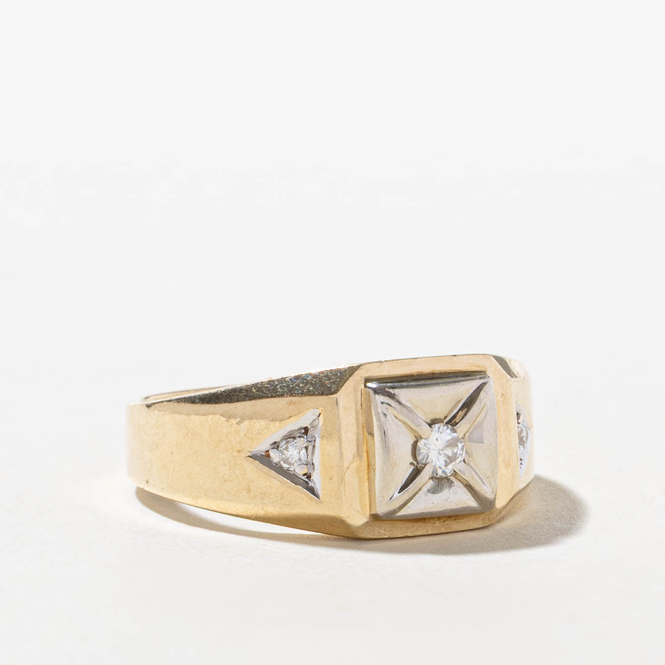 10k Retro Illusion Set Diamond Ring | SZ 8.75