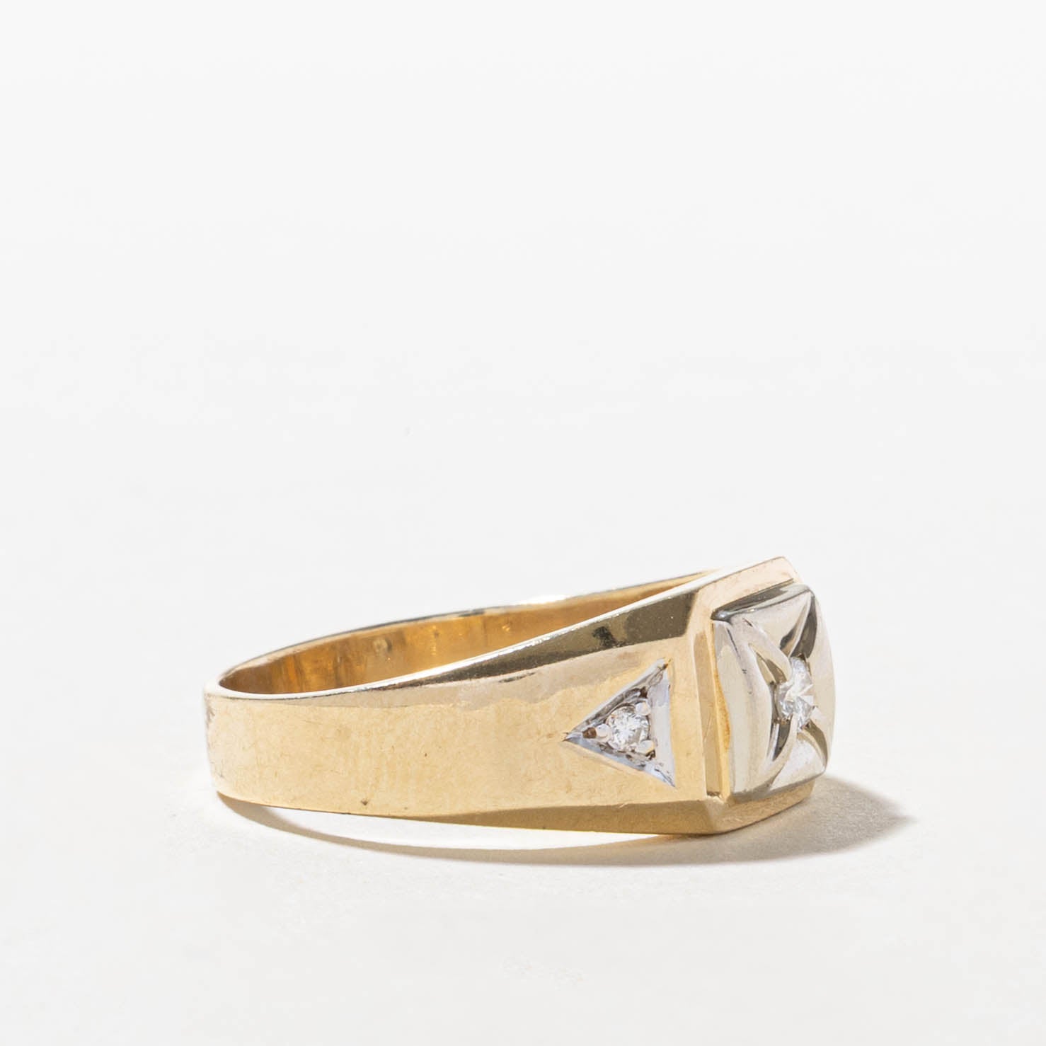 10k Retro Illusion Set Diamond Ring | SZ 8.75