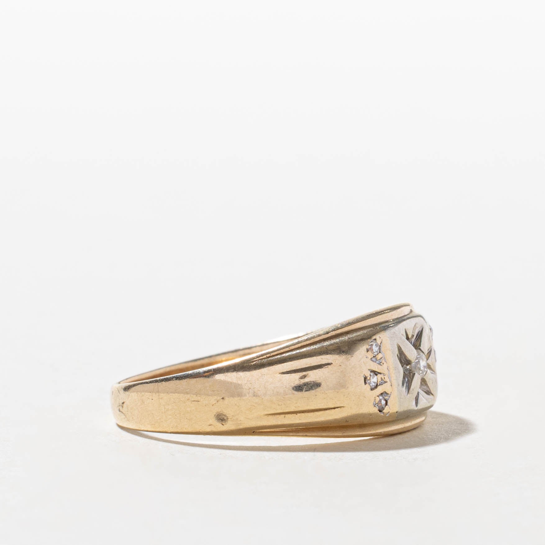 10k Illusion Set Diamond Ring | SZ 10.75