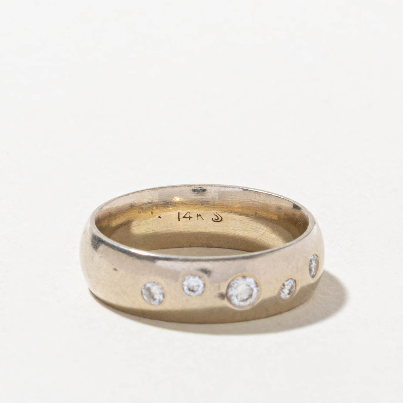 14k Flush Set Scattered Diamond Band | 5.00mm | SZ 3.5