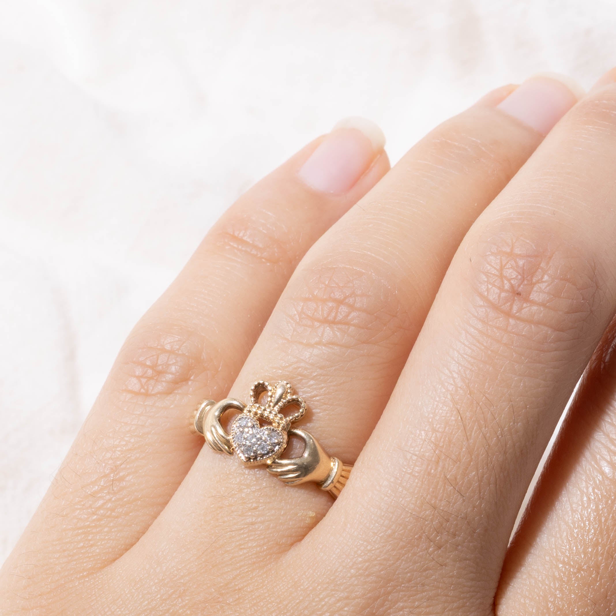 10k Diamond Milgrain Claddagh Ring | SZ 6