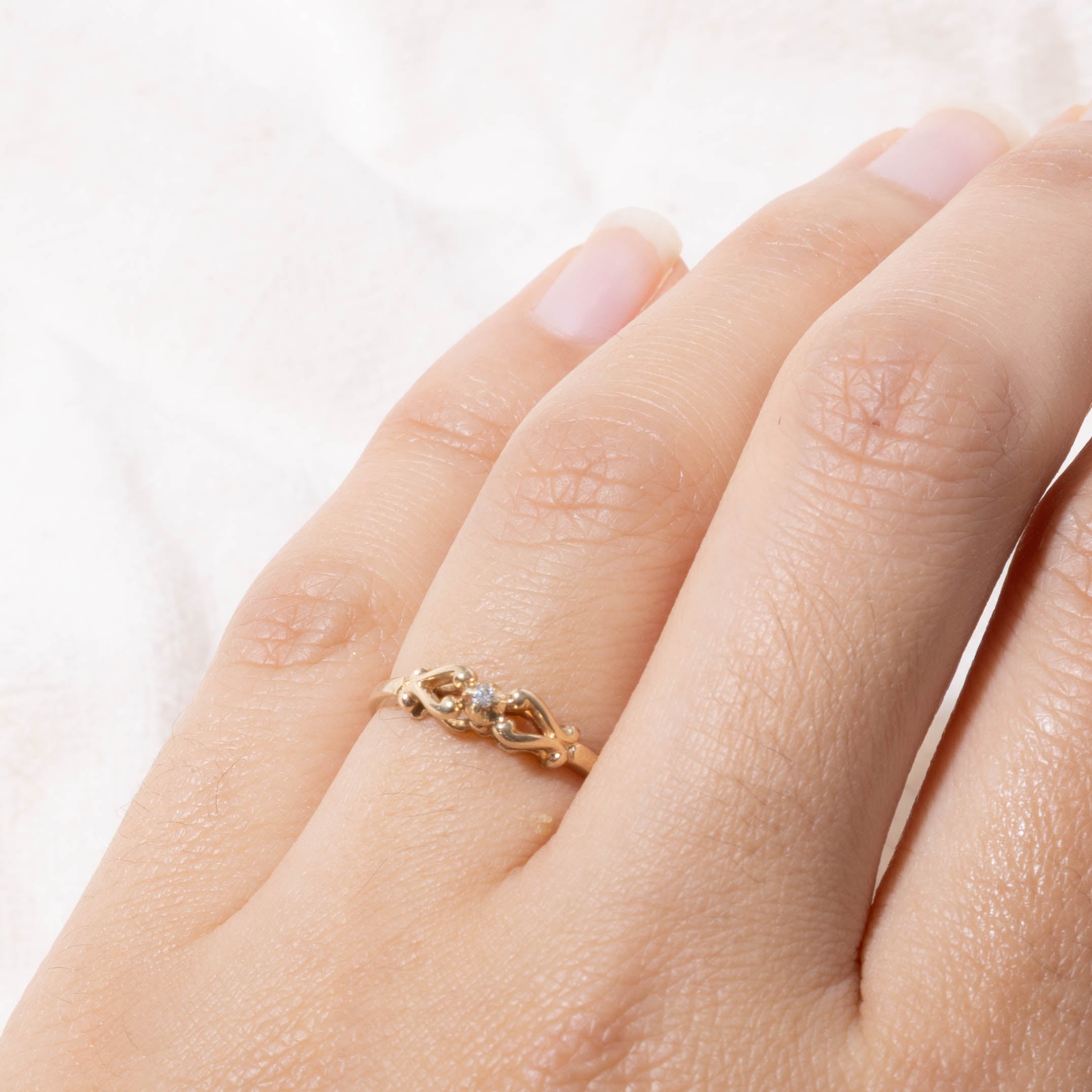 10k Diamond Ornate Petite Ring | SZ 6