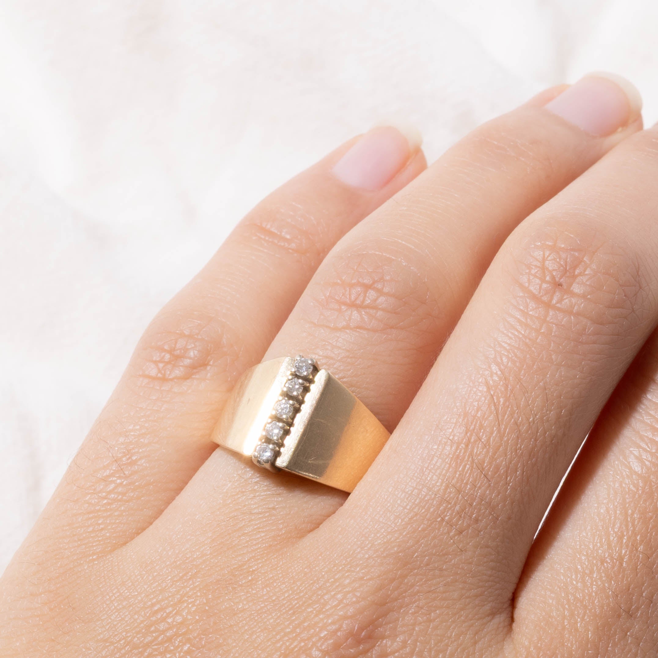 ‘Birks’ 14k Diamond Column Ring | SZ 5.75