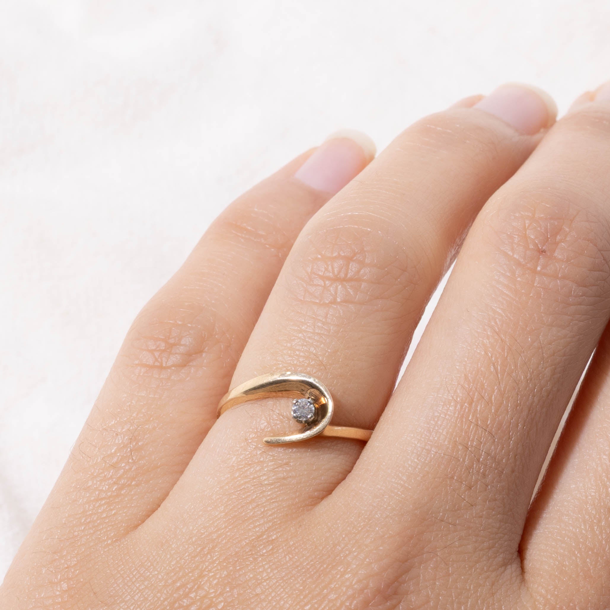 14k Diamond Crescent Abstract Ring | SZ 5.5