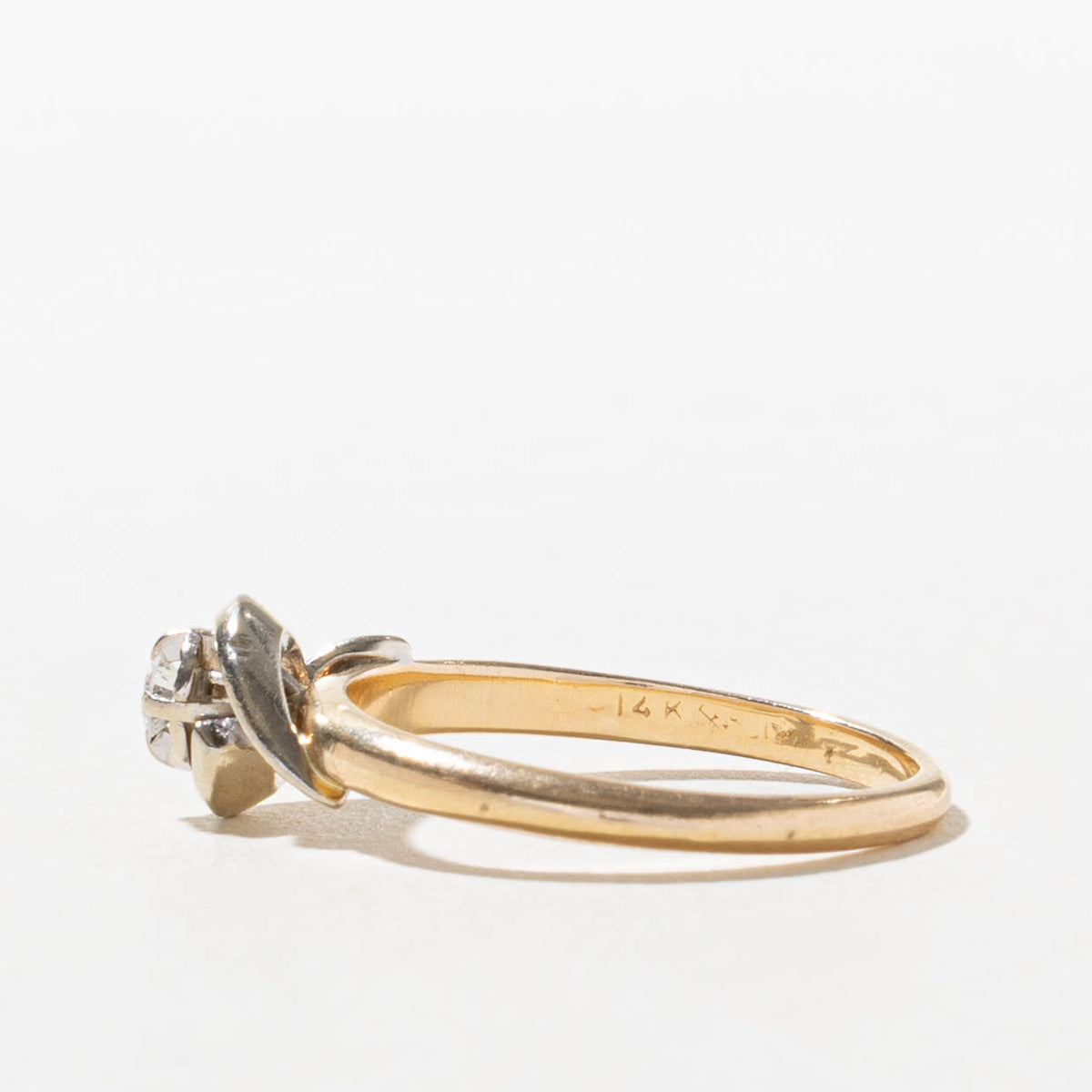 14k Illusion Set Diamond Bypass Ring | SZ 6.25