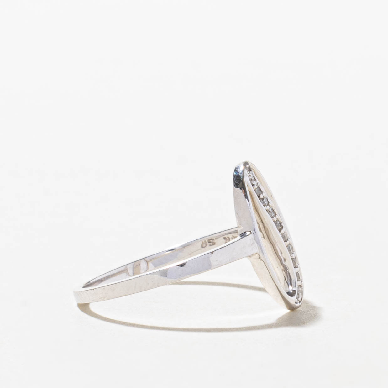 14k Pave Diamond Oval Framed Ring | SZ 6