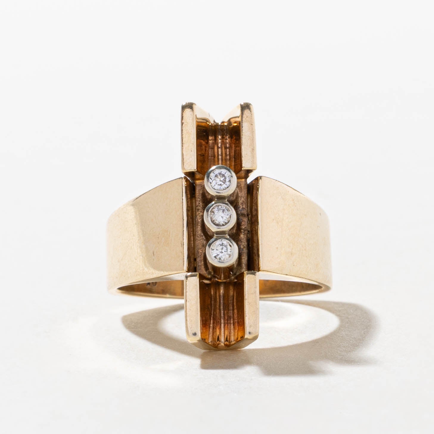 10k Bezel Set Diamond Bar Ring | SZ 7.5
