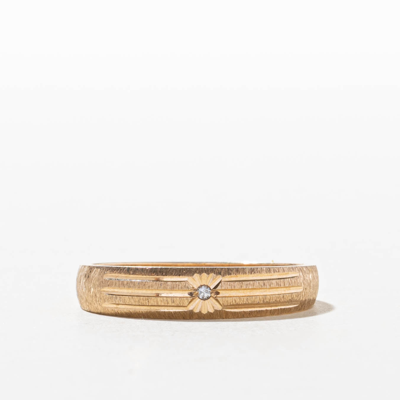 10k Single Diamond Textured Grooved Band | SZ 9.75