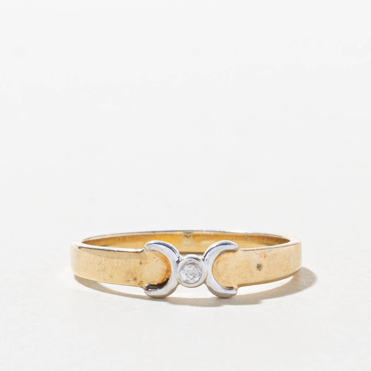 10k Bezel Set Diamond Buckle Ring | SZ 6.5