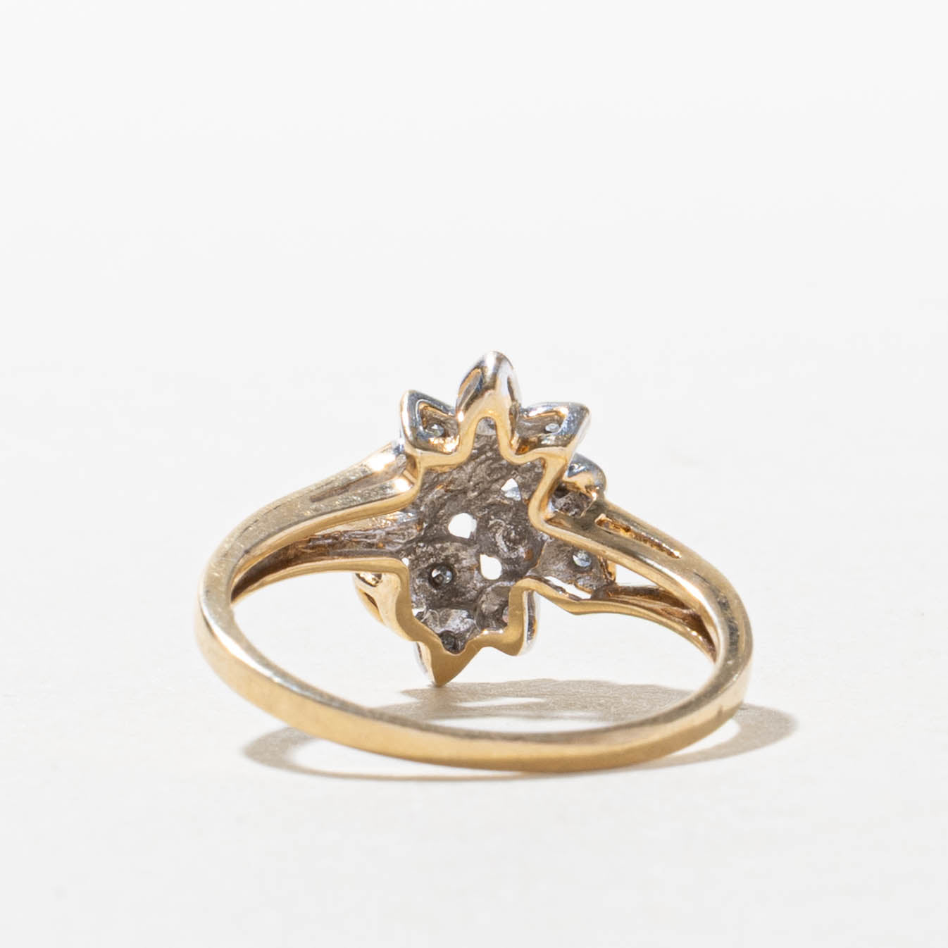 10k Diamond Floral Cluster Crossover Ring | SZ 7