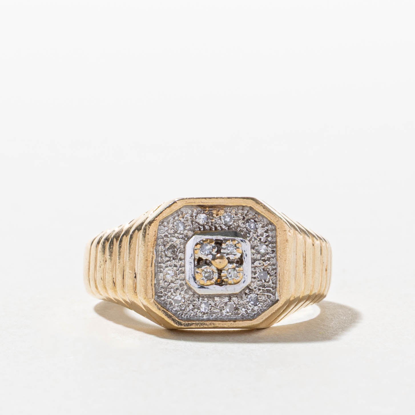10k Illusion Set Diamond Halo Geometric Grooved Signet Ring | SZ 9