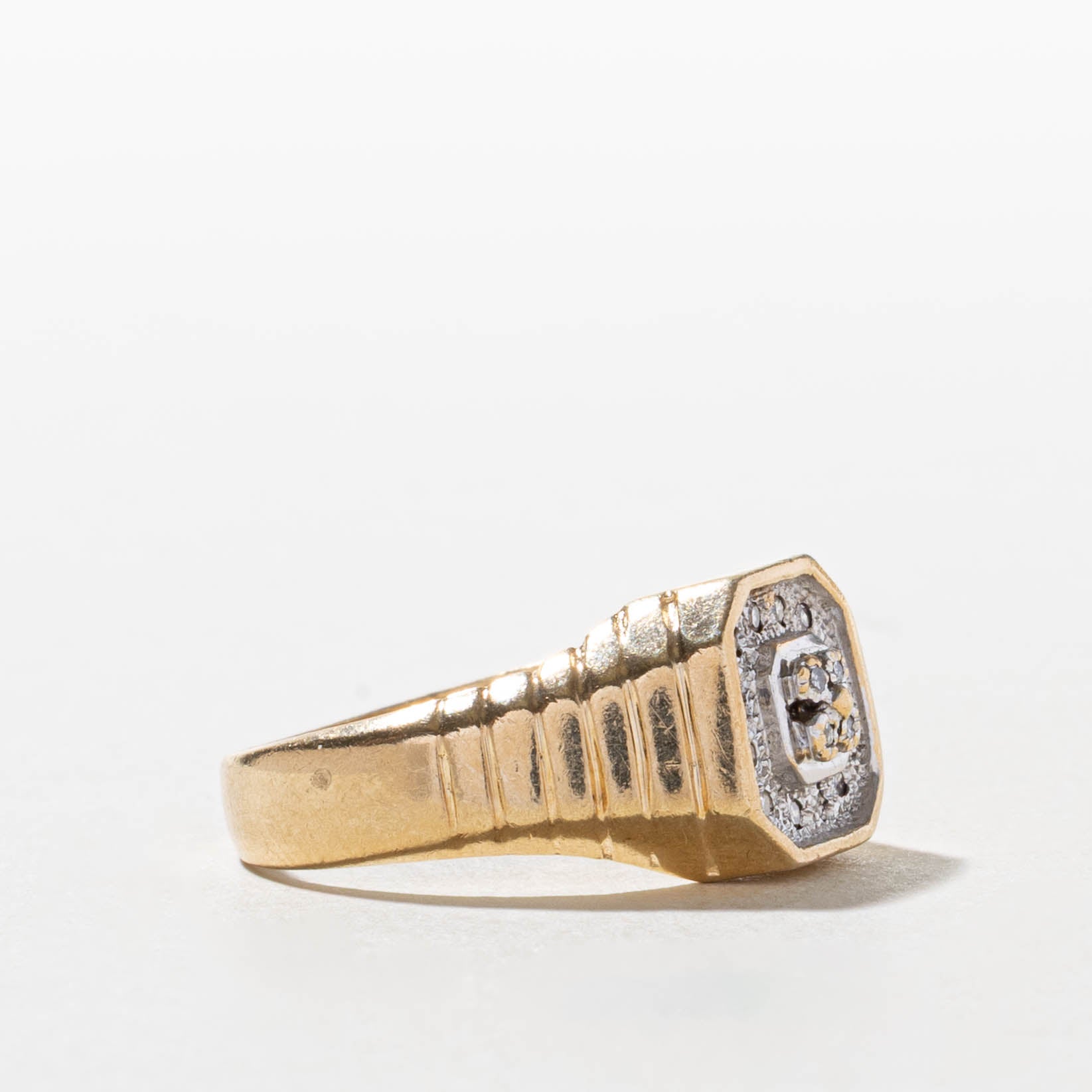10k Illusion Set Diamond Halo Geometric Grooved Signet Ring | SZ 9