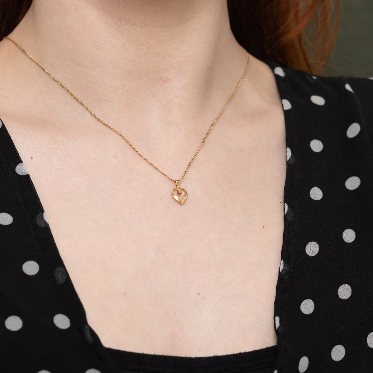 10k Diamond Plain Heart Pendant