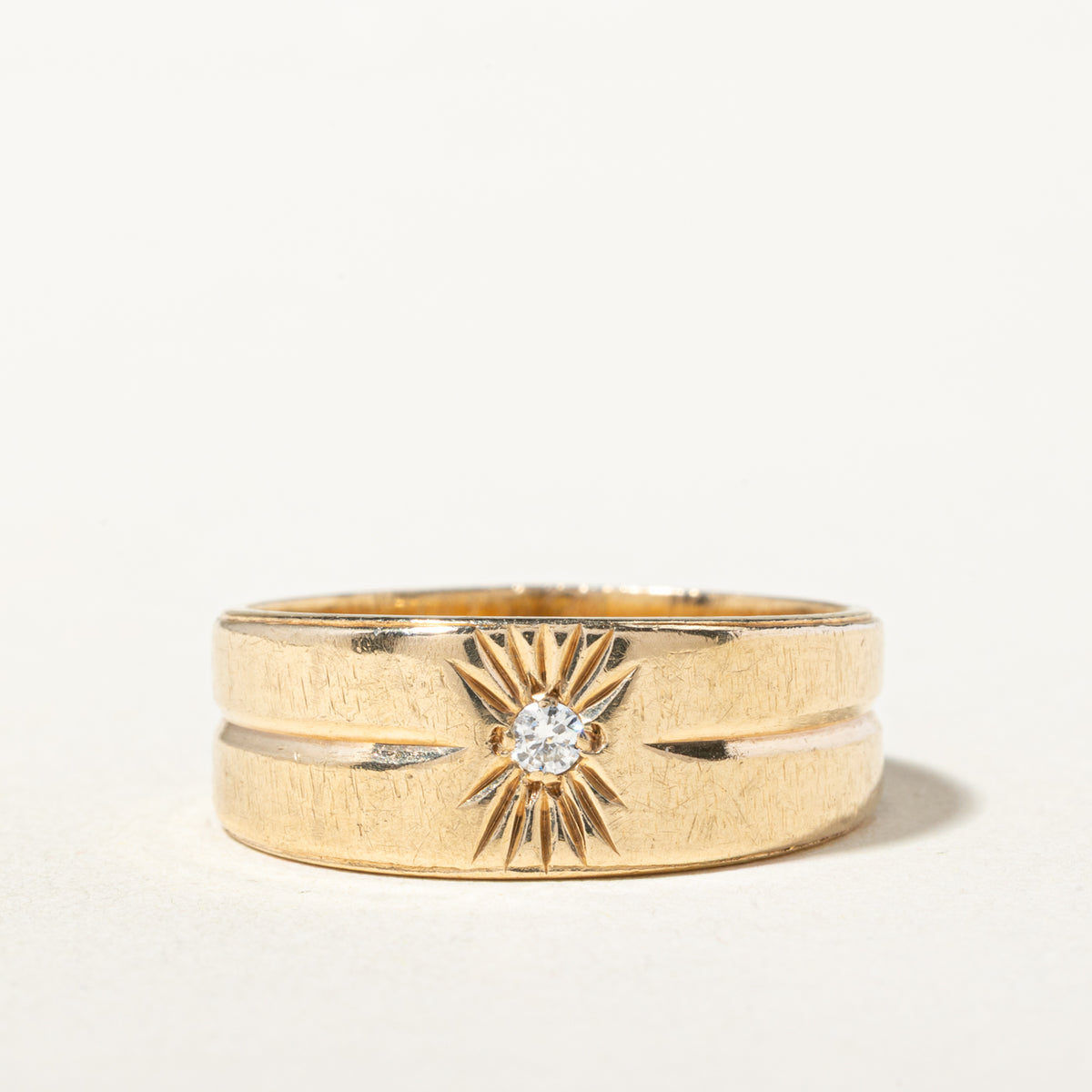 14k Star Set Diamond Grooved Band | 6.00mm | SZ 9.5