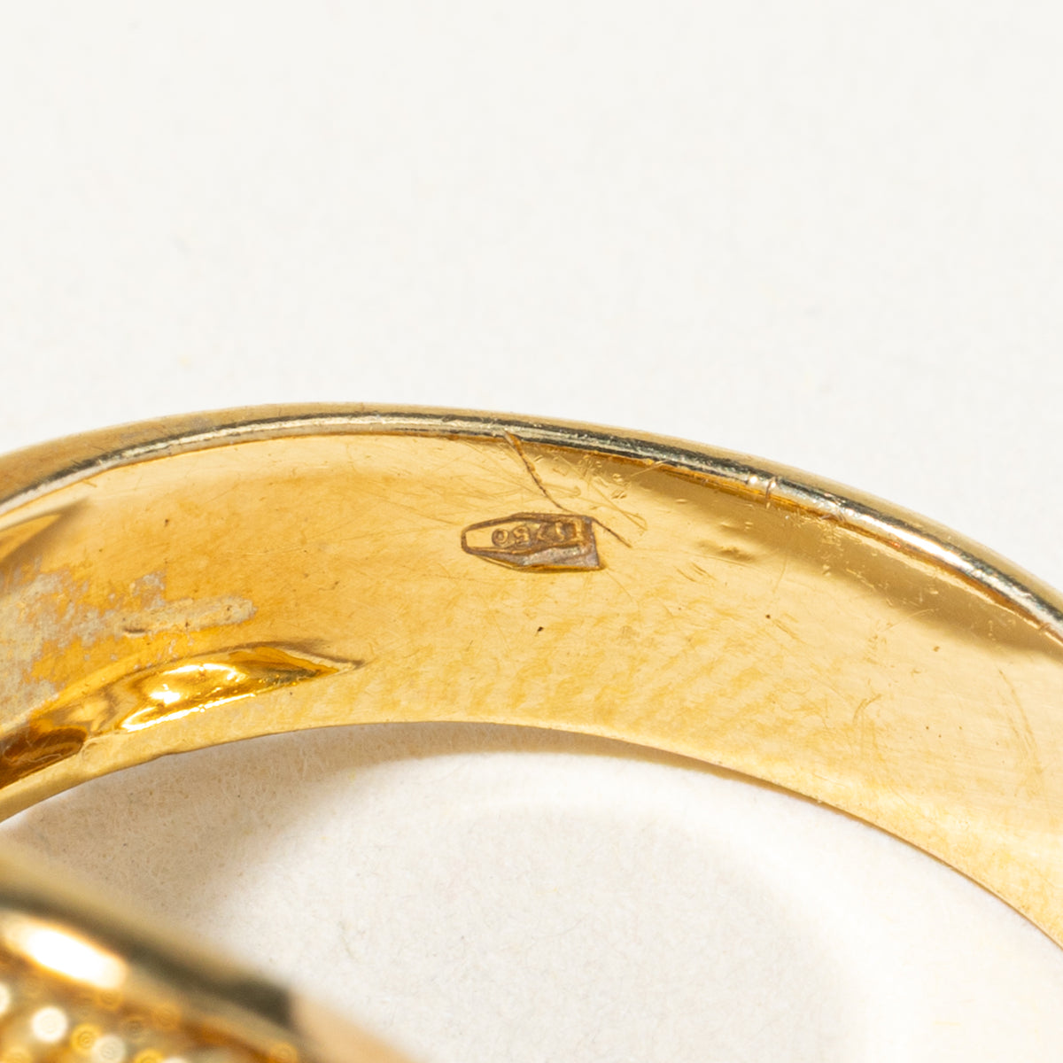 18k Diamond Accented Rope Textured Pinched Dome Ring | SZ 7