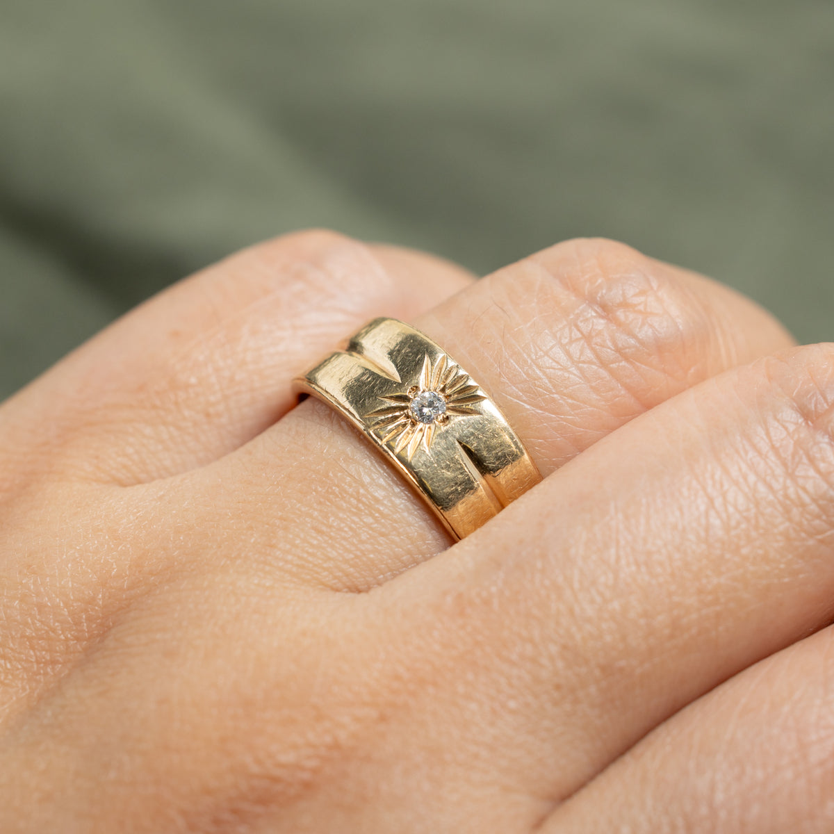 14k Star Set Diamond Grooved Band | 6.00mm | SZ 9.5