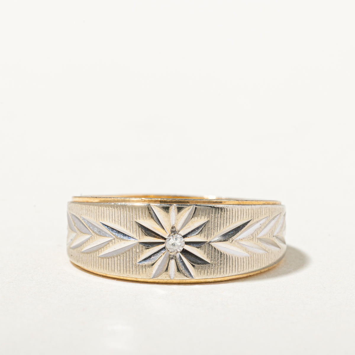 14k Two Tone Star Set Diamond Textured Band | 7.00mm | SZ 6