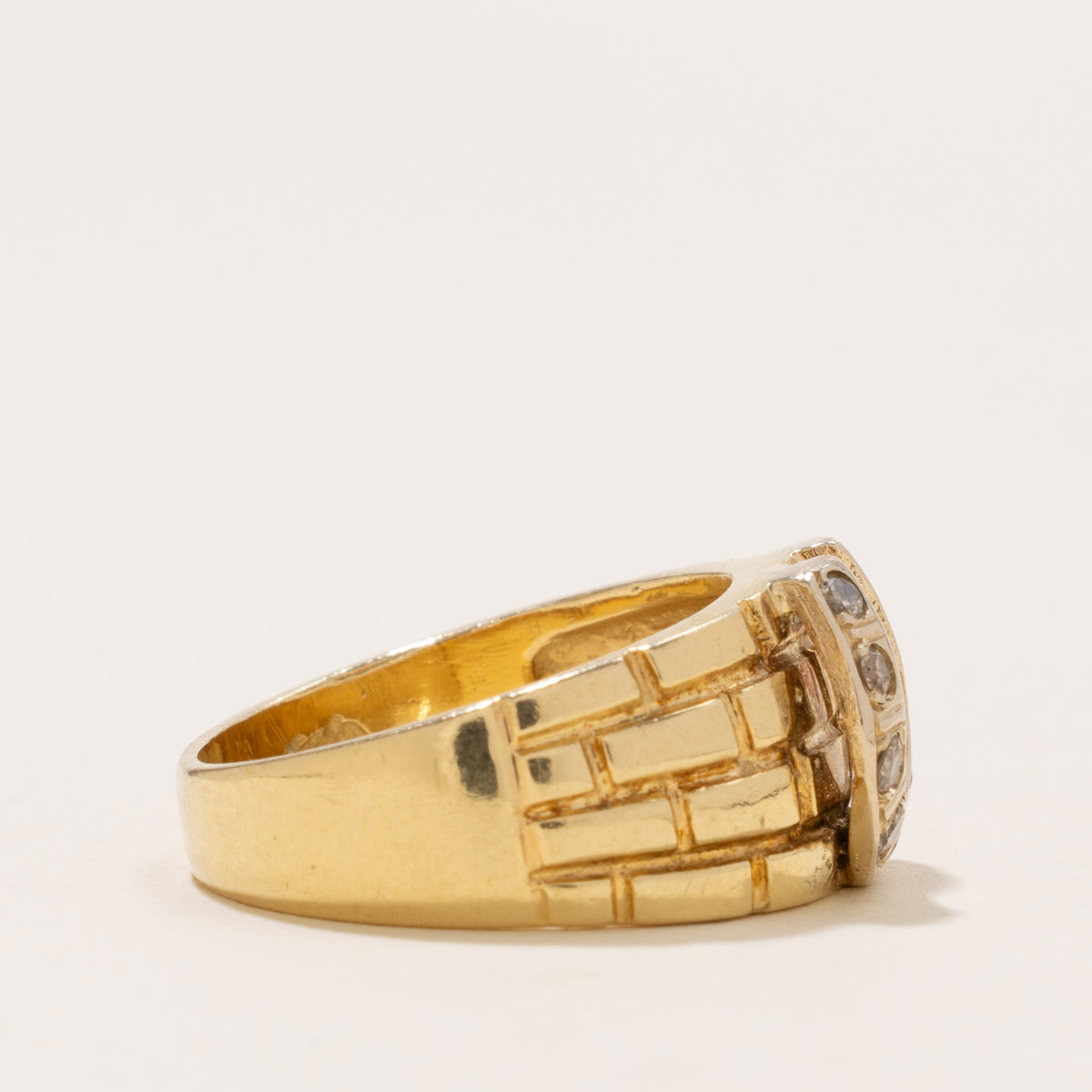 18k Diamond Grooved Horseshoe Ring | SZ 7
