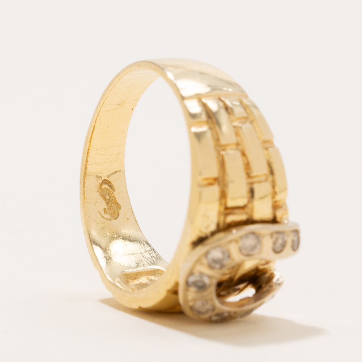 18k Diamond Grooved Horseshoe Ring | SZ 7