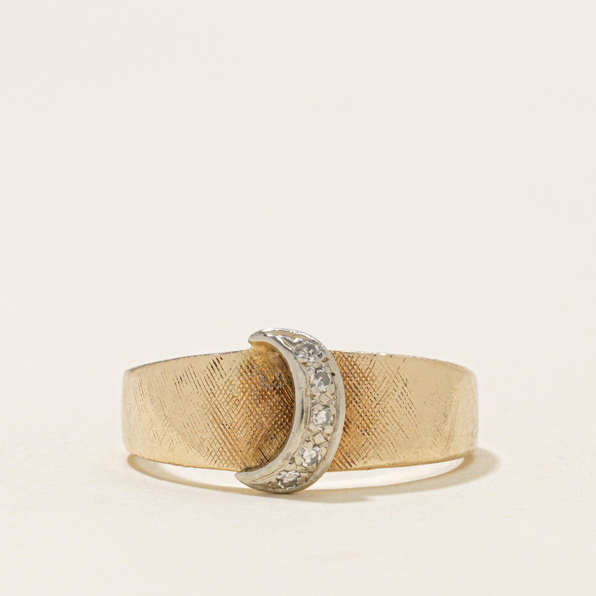 14k Diamond Textured Crescent Moon Ring | 8.8mm | SZ 7.75