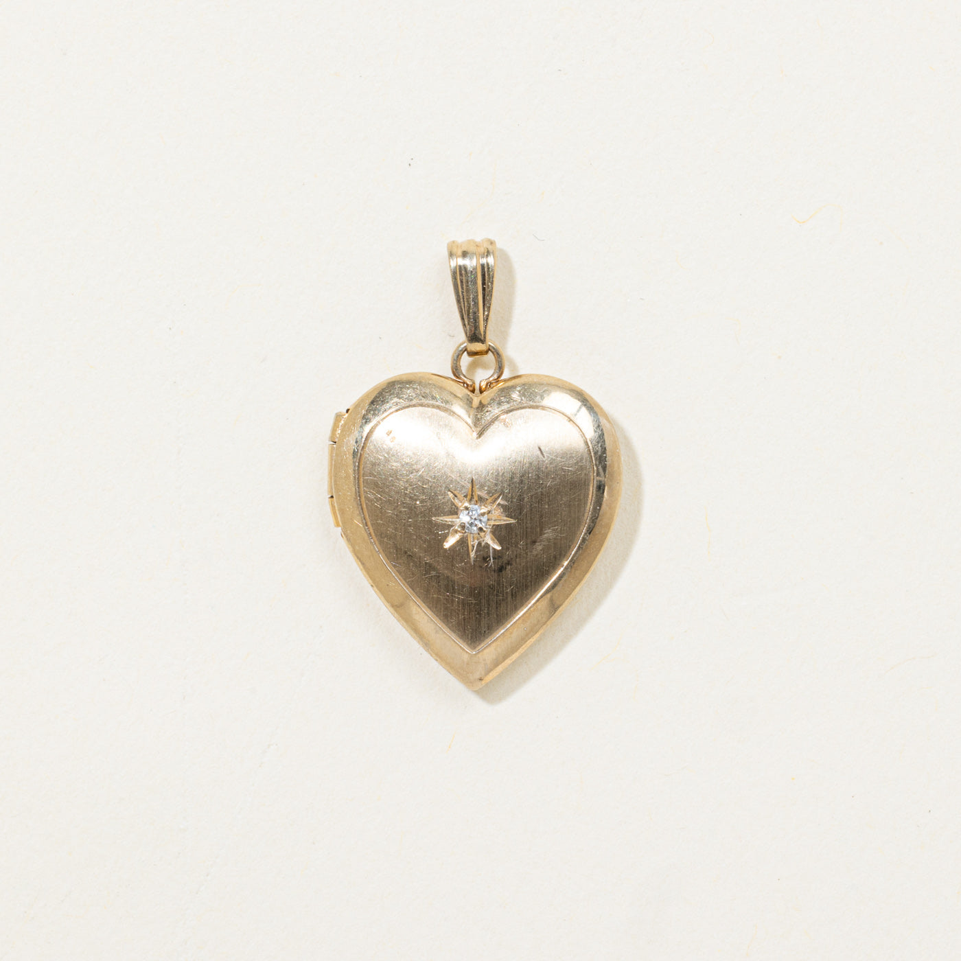 10k Star Set Diamond Heart Locket