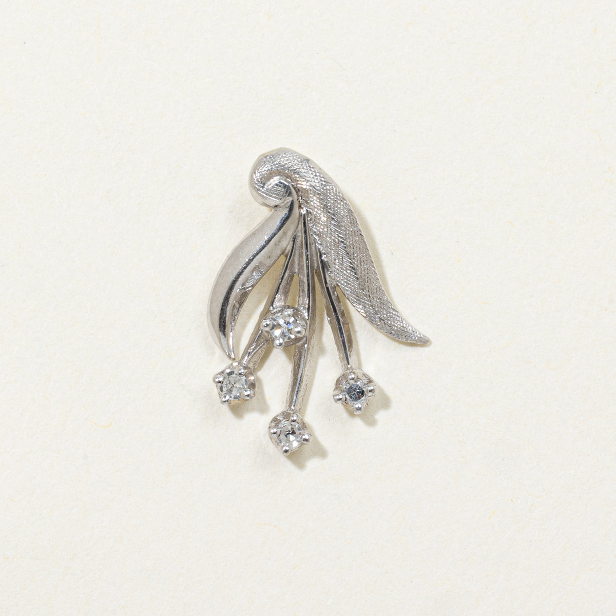14k Diamond Textured Floral Pendant