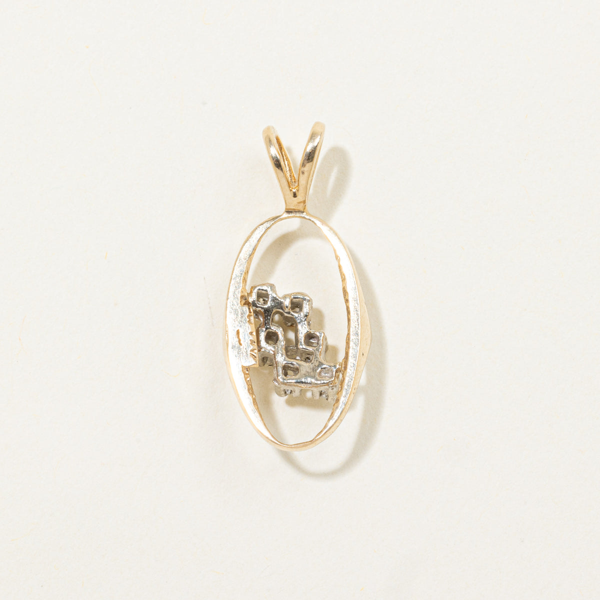 14k Diamond Cluster Oval Framed Pendant