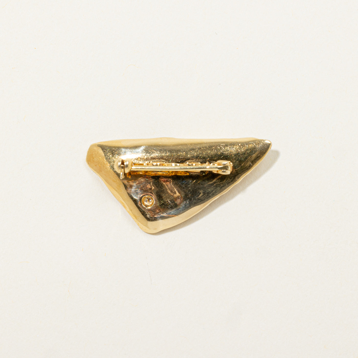 18k Diamond Textured Abstract Brooch