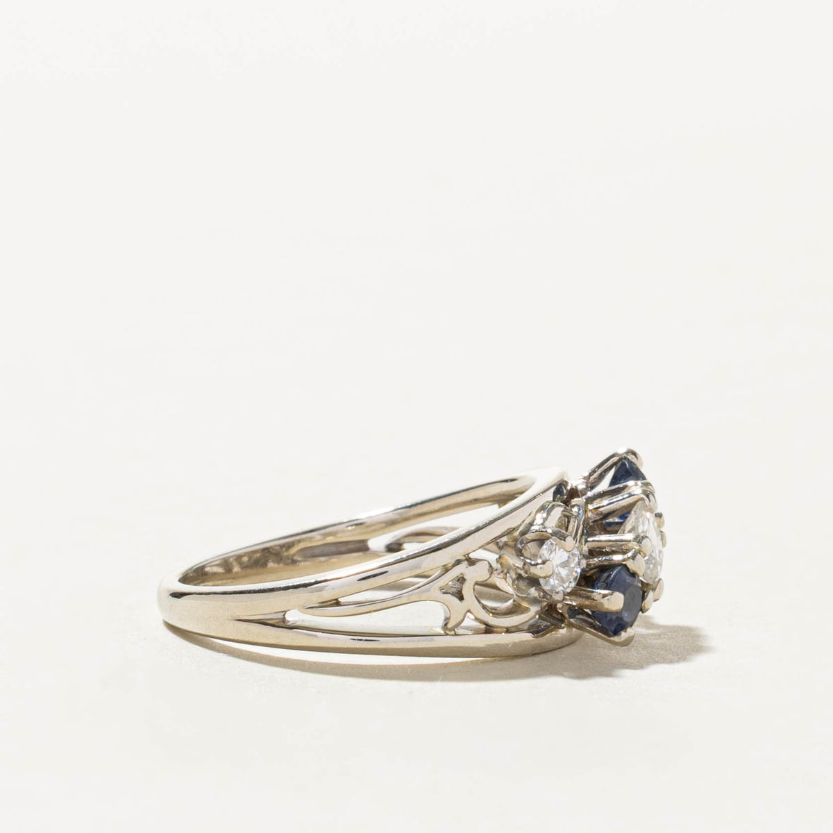 14k Sapphire & Diamond Cluster Scrollwork Ring | 0.28ctw, 0.43ctw | SZ 7.25