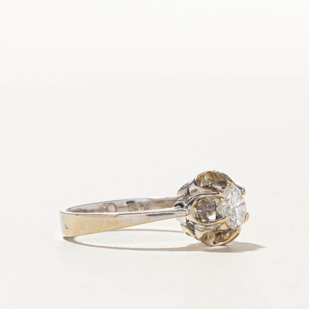 18k Belcher Set Diamond Floral Ring | 0.59ct SI2/I1 G/H | SZ 5.75