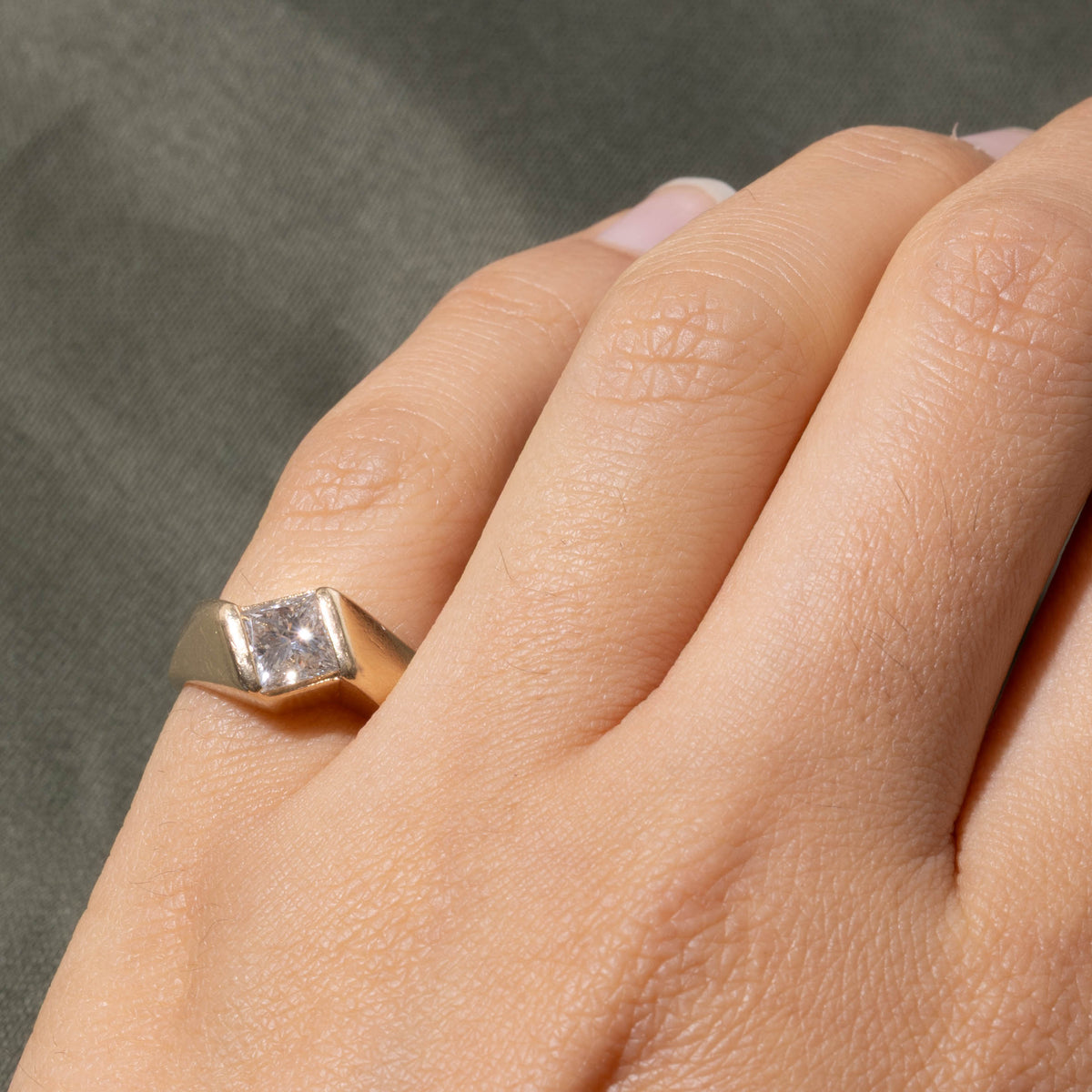 14k Solitaire Compass Set Princess Cut Diamond Ring | 0.75ct SI2 J | SZ 3.75