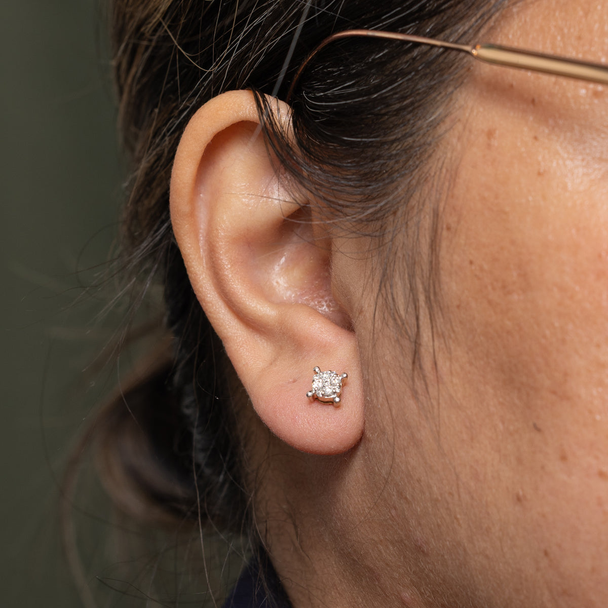 10k Illusion Set Diamond Cluster Stud Earrings | 0.17ctw