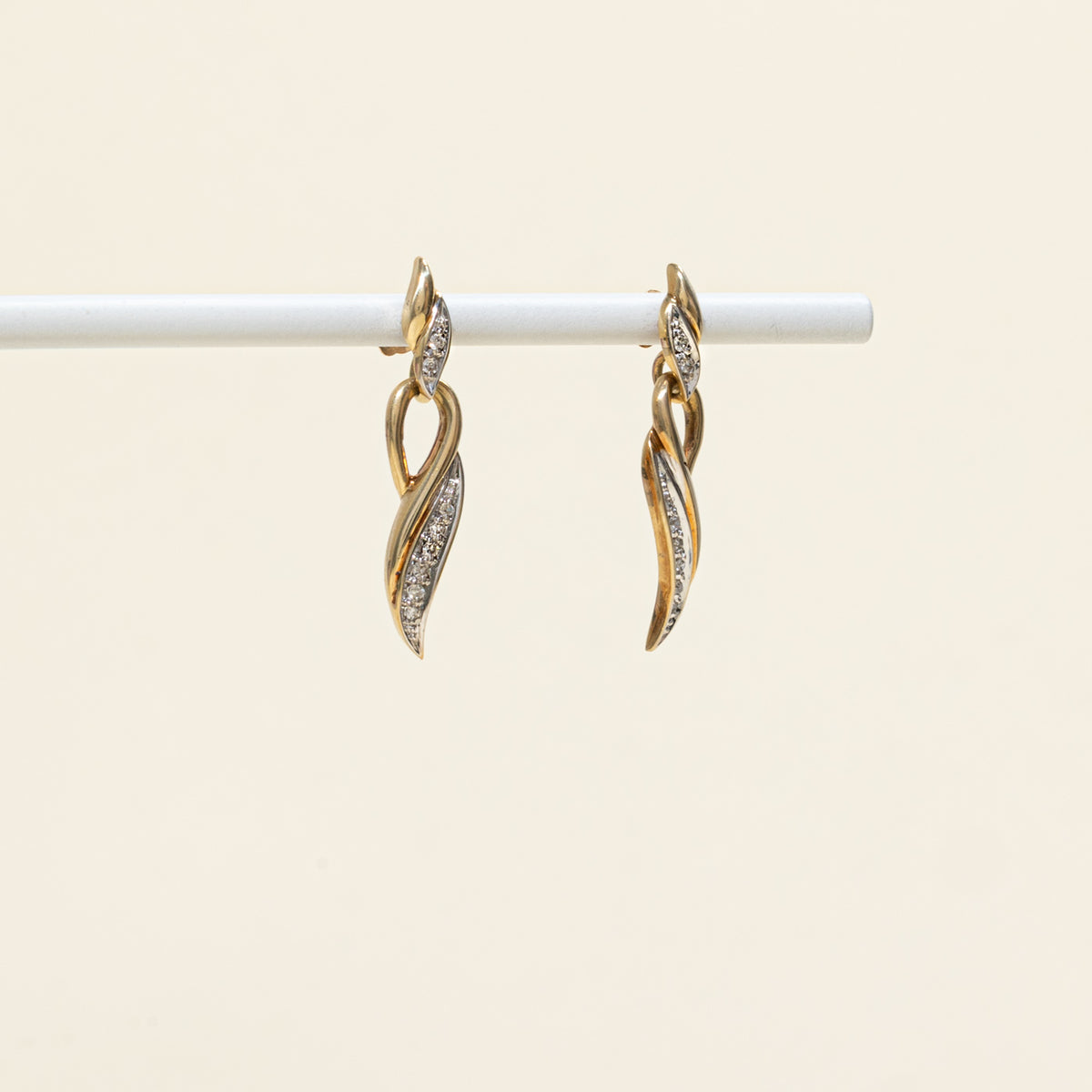 10k Diamond Accented Twisted Drop Earrings | 0.08ctw