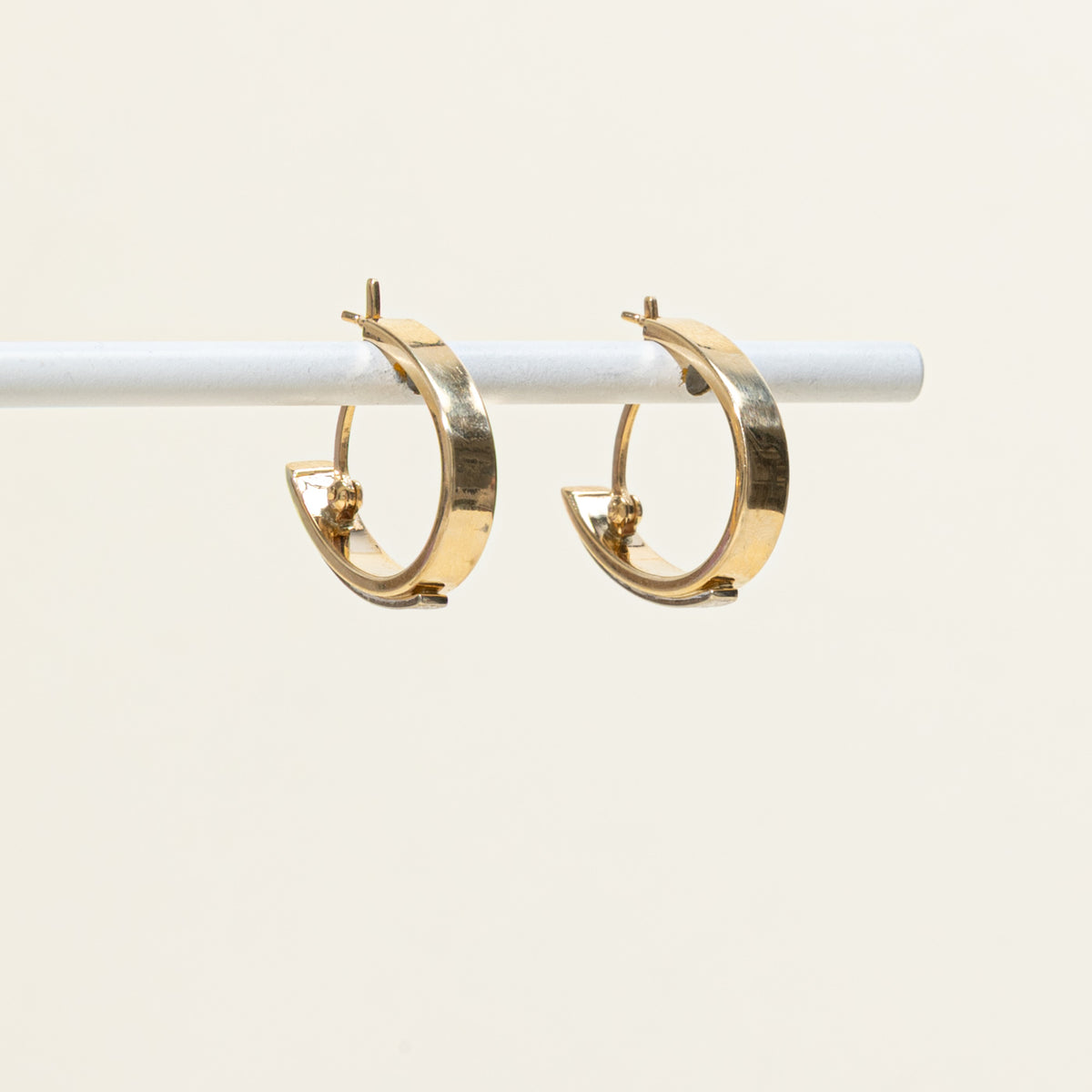 10k Illusion Set Diamond Hoop Earrings | 20.45mm | 0.03ctw