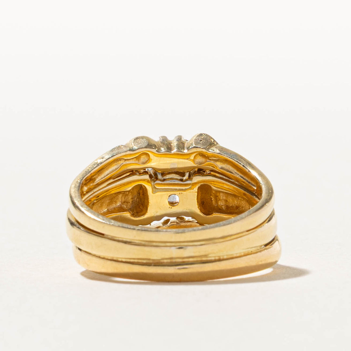 18k Diamond Grooved Soldered Wedding Ring Set | 0.57ct SI2 I, 0.06ctw | SZ 4.25