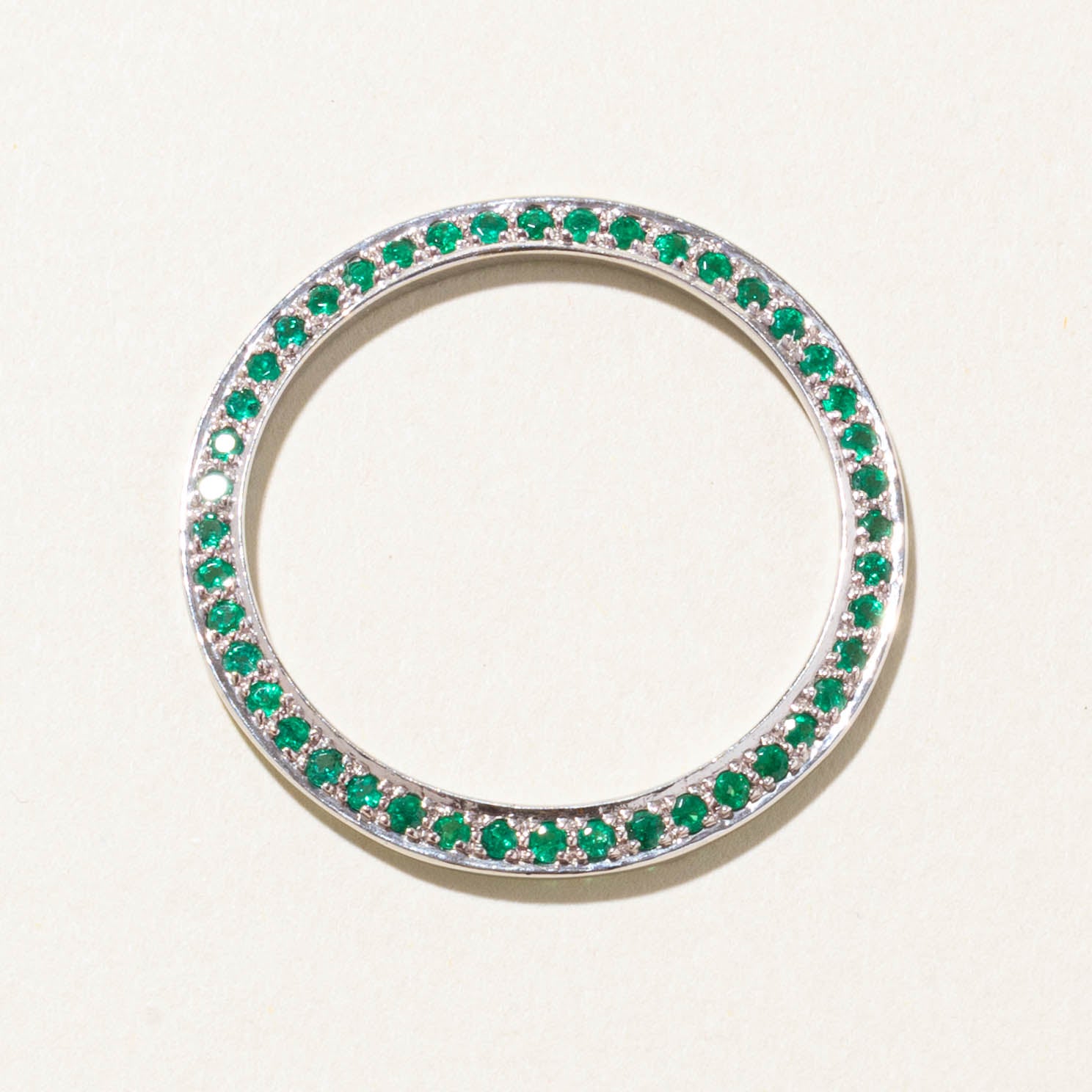 18k Eternity Emerald Circle Pendant | 1.00ct