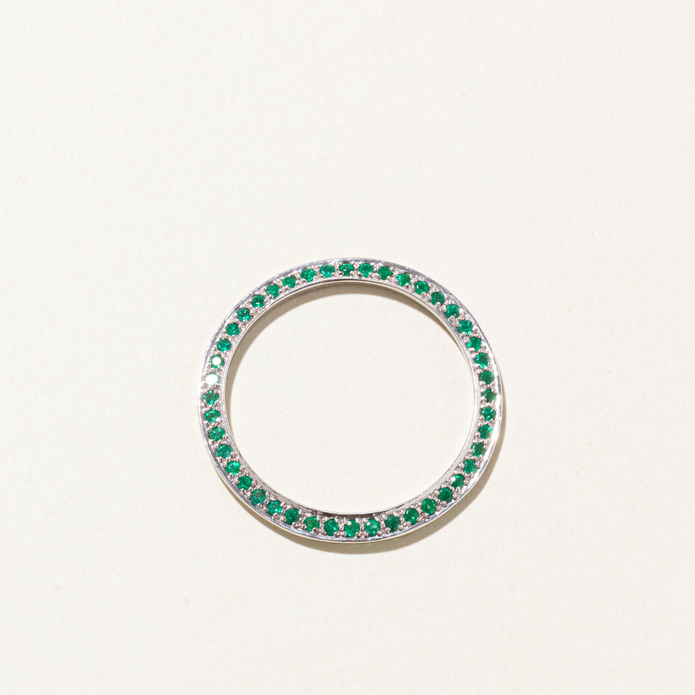 18k Eternity Emerald Circle Pendant | 1.00ct