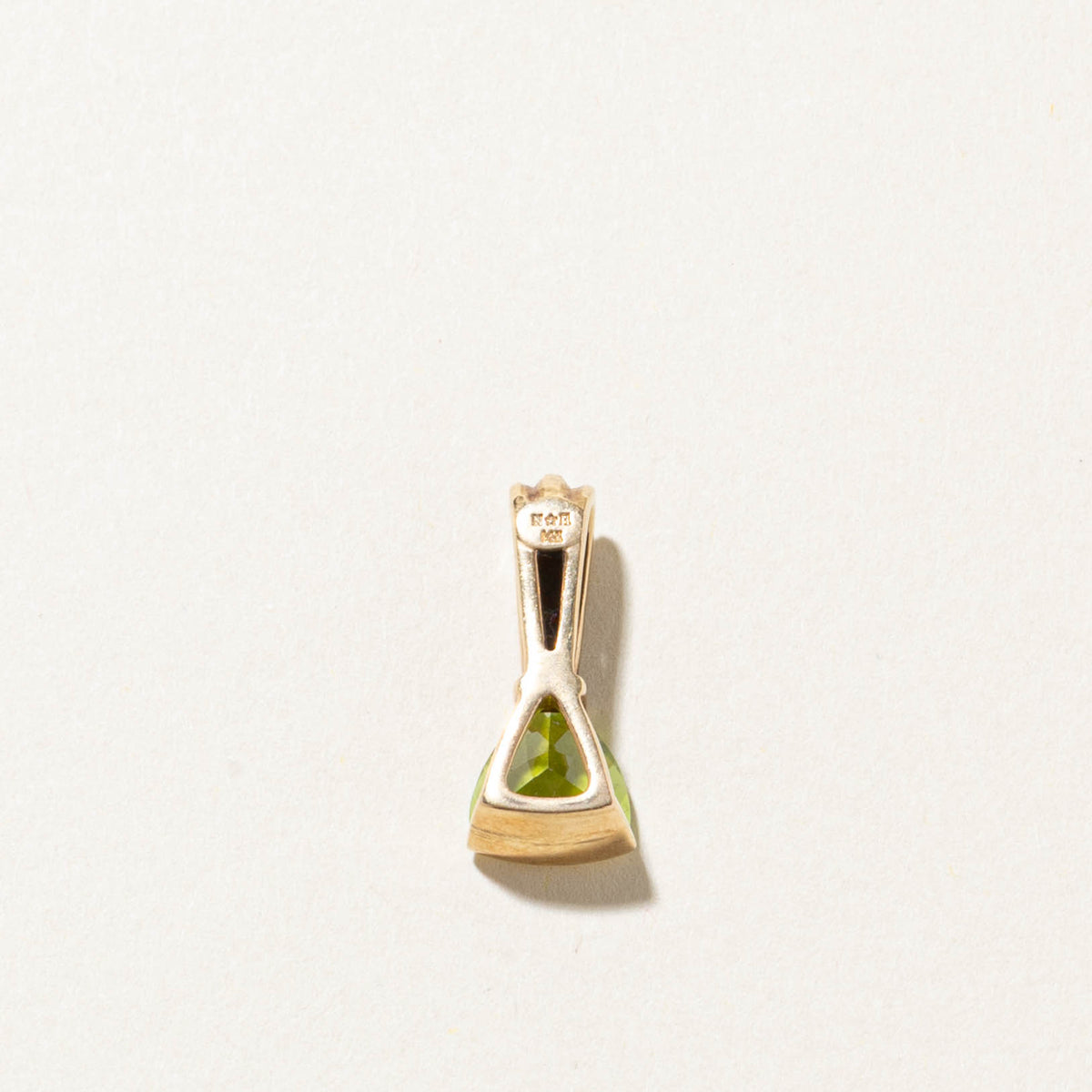 14k Trillion Cut Peridot & Diamond Grooved Pendant | 1.75ct, 0.03ctw
