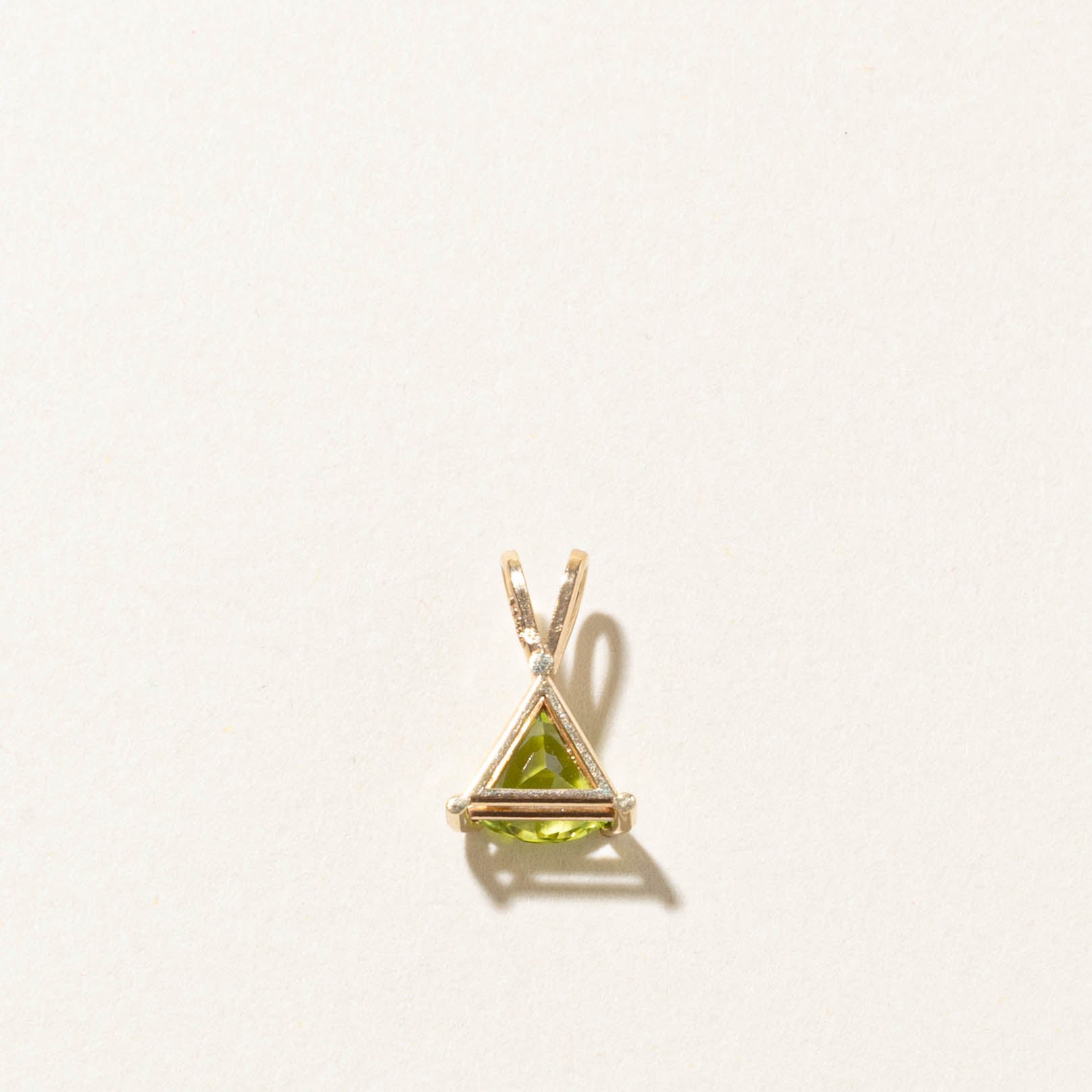 14k Solitaire Trillion Cut Peridot Pendant | 1.00ct