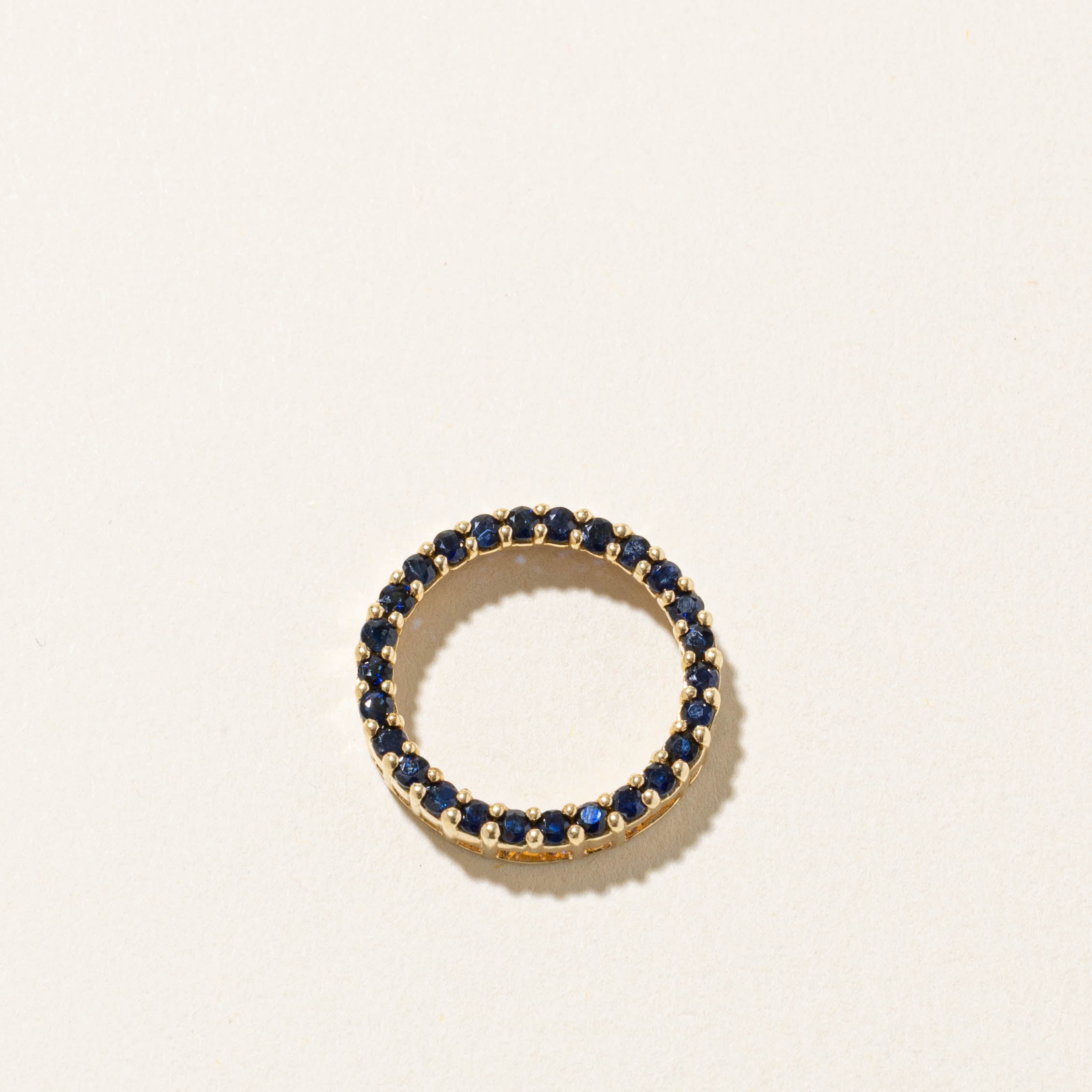 10k Eternity Sapphire Circle Pendant | 1.00ct